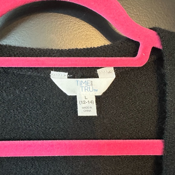 Time and Tru Sweater. Size Large, NWT. - Picture 2 of 2